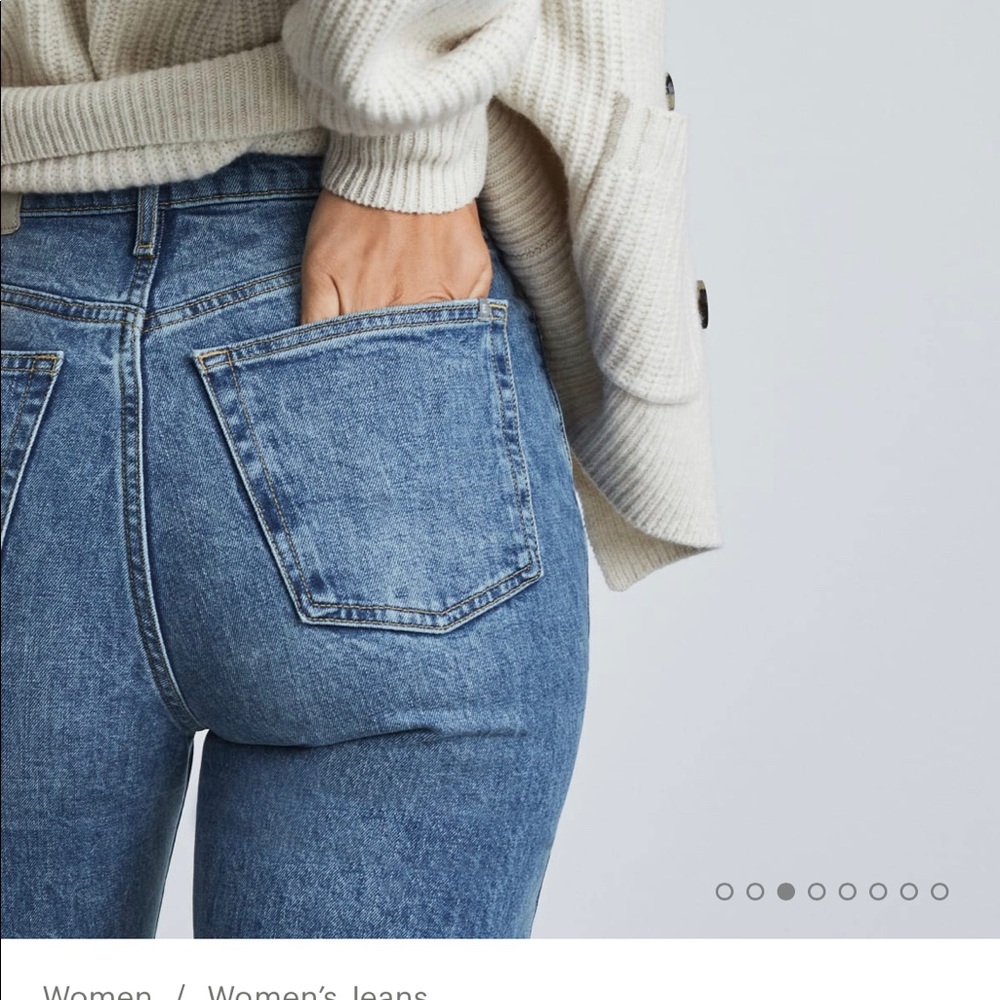 Cheeky high rise jeans by Everlane!